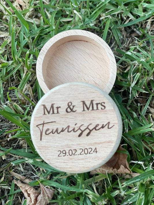 Ring box